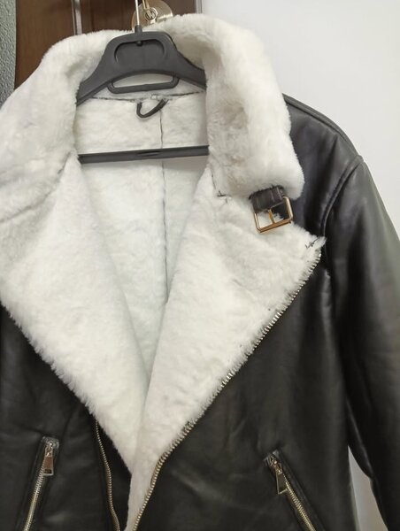 Geaca fit barbati cu blana alba – noua, doar probata!